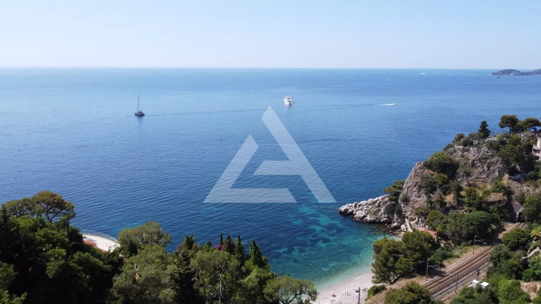 Estate in Èze, Provence-Alpes-Côte d'Azur, France 5 - 18555950