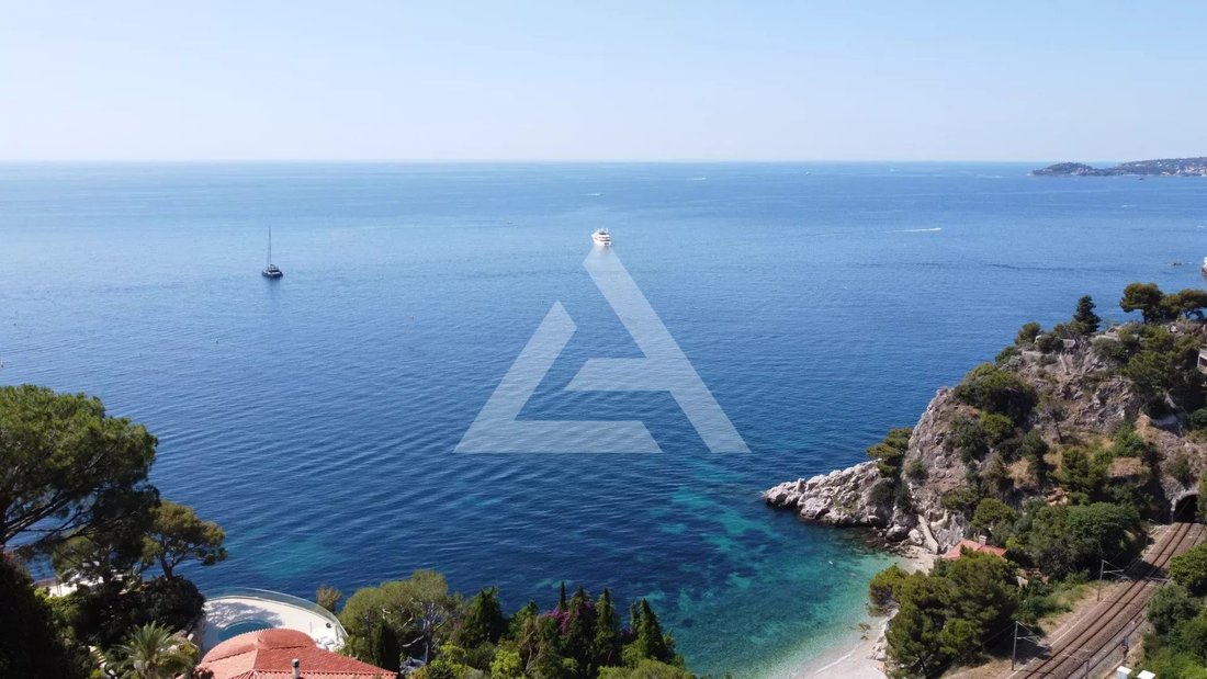 Estate in Èze, Provence-Alpes-Côte d'Azur, France 1 - 18555950