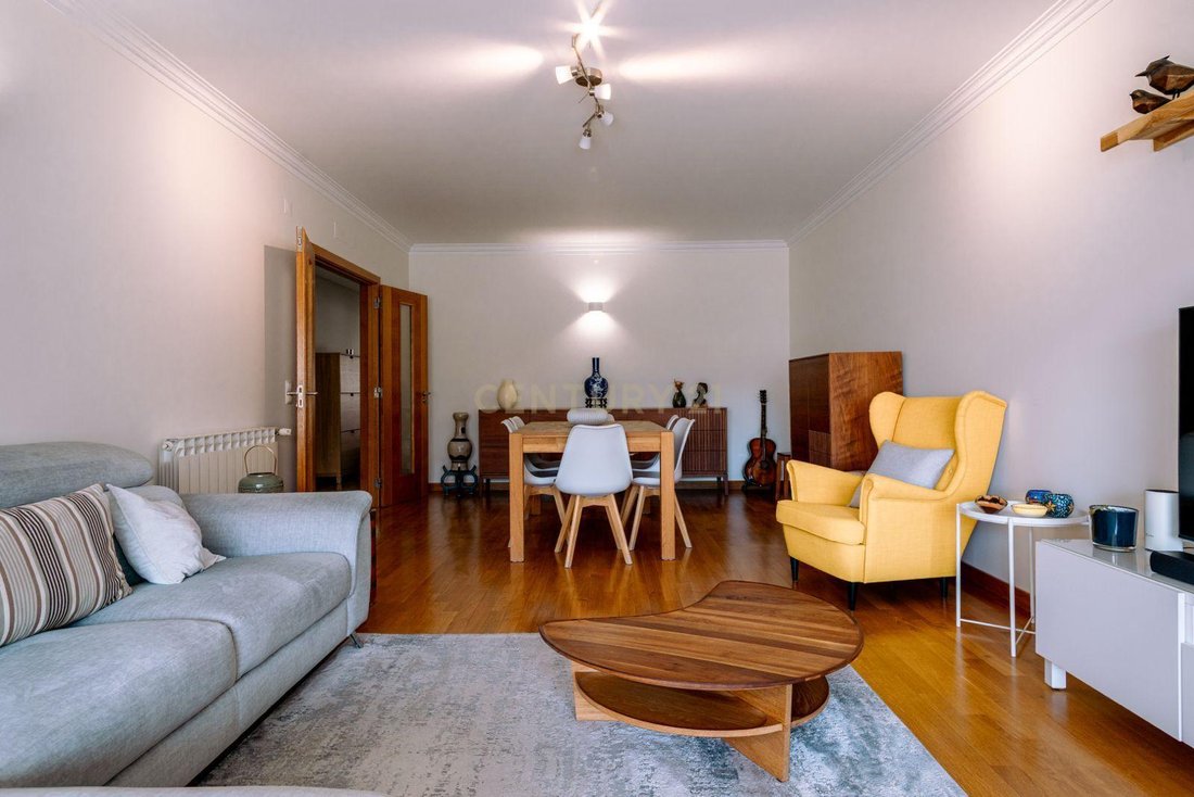 Apartment in Sao Domingos de Rana, Lisbon, Portugal 1 - 18555844