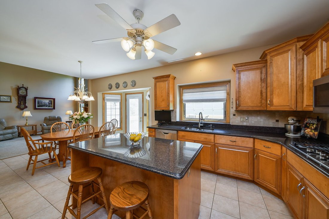 House in Naperville, Illinois, United States 4 - 18392940