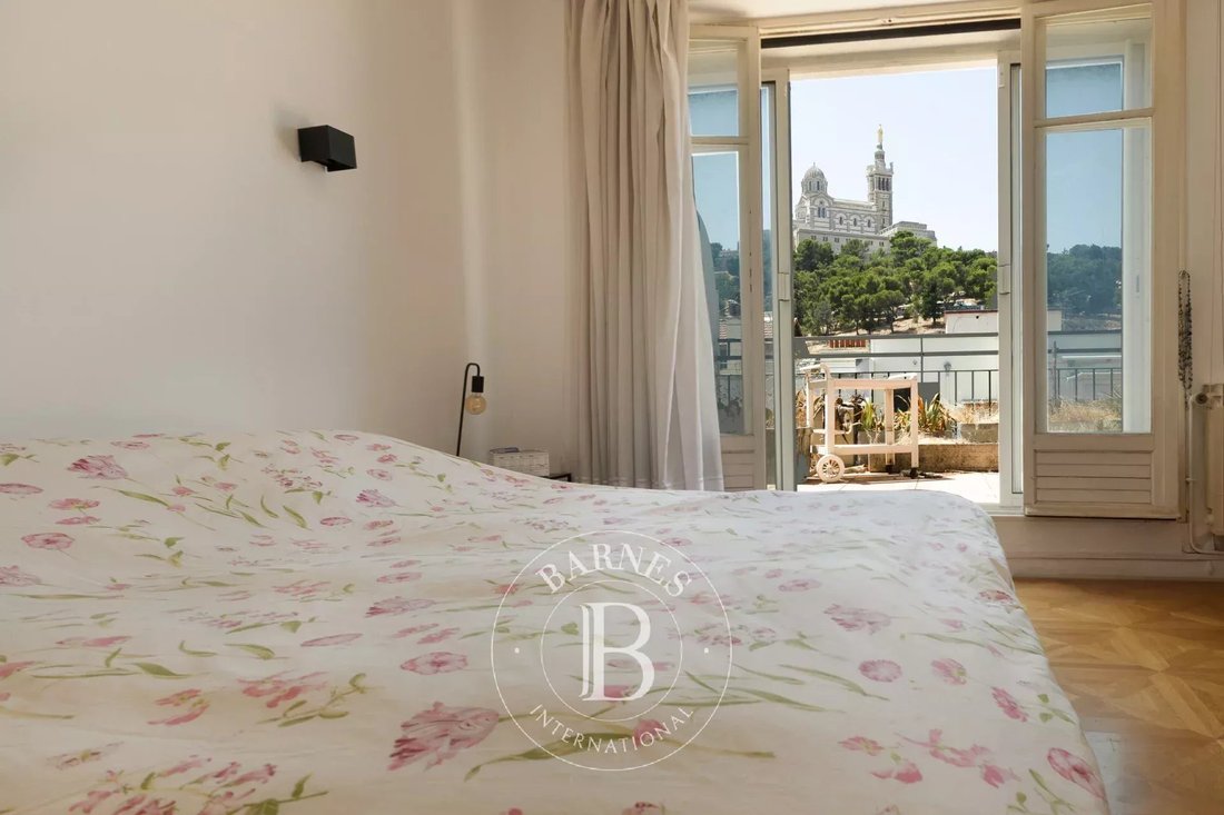 Apartment in Vauban, 6e Arrondissement, Marseille 5 - 18555982