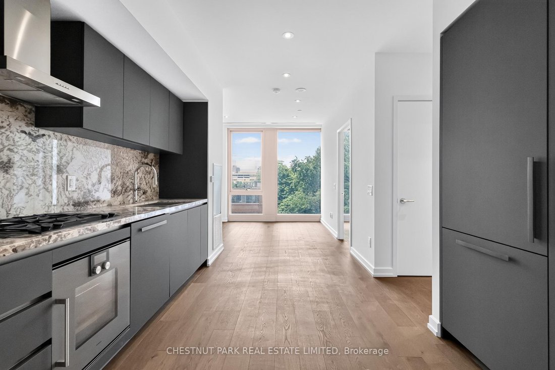 Apartment in Toronto, Ontario, Canada 5 - 18349899