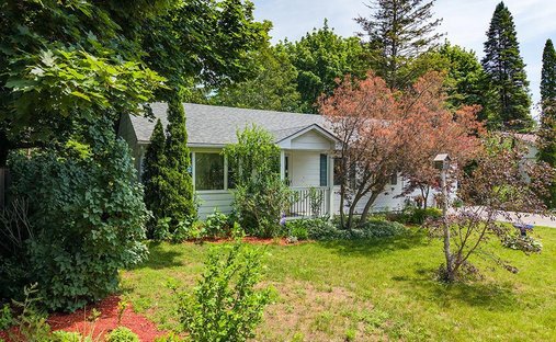 House in Collingwood, Ontario, Canada 1