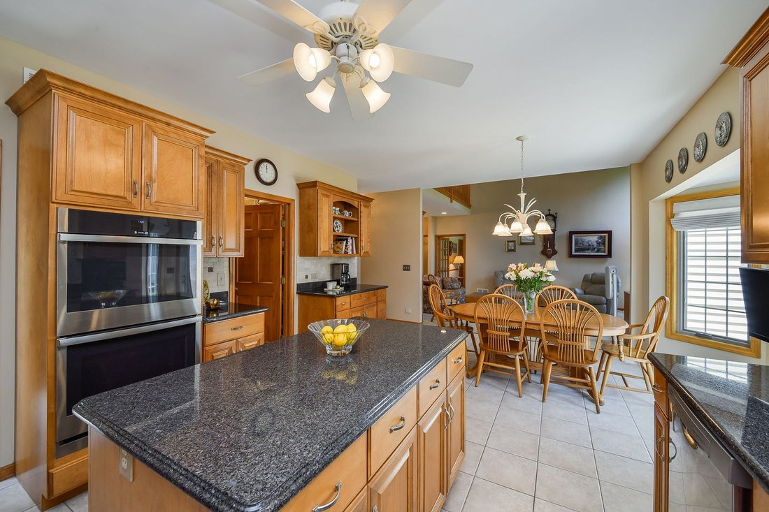 House in Naperville, Illinois, United States 5 - 18392940