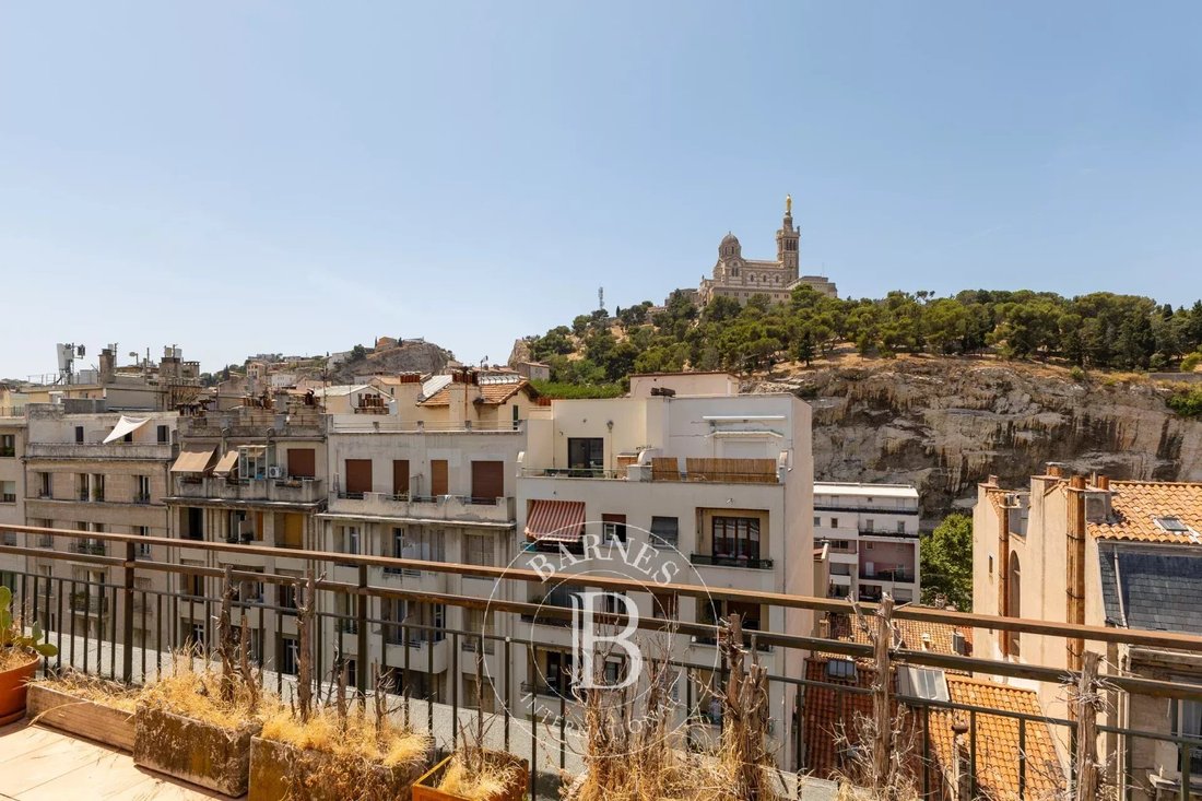Apartment in Vauban, 6e Arrondissement, Marseille 2 - 18555982