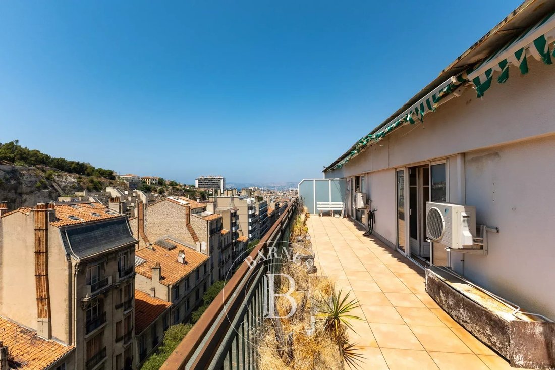 Apartment in Vauban, 6e Arrondissement, Marseille 3 - 18555982