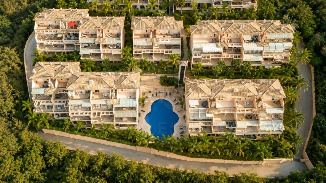 Apartment in Nueva Andalucia, Marbella, Spain 1 - 18556138