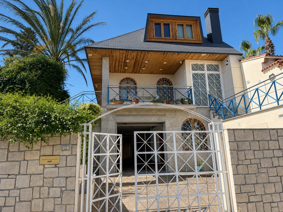 Villa in Yatova, Valencian Community, Spain 1 - 18385651