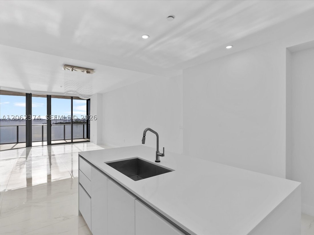 Condo in Miami, Florida, United States 2 - 18556016