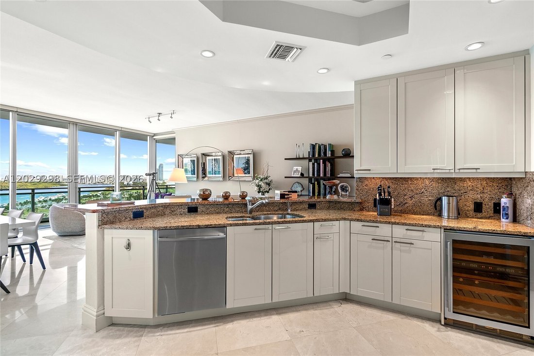 Condo in Bal Harbour, Florida, United States 4 - 18070590