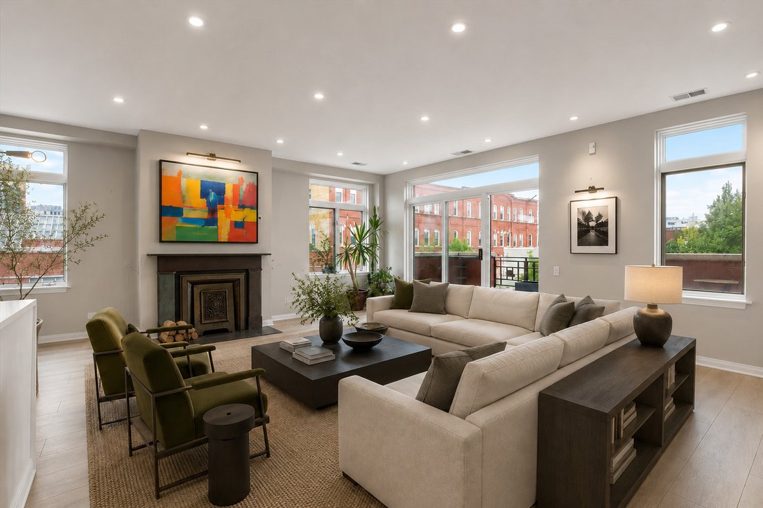 Condo in Chicago, Illinois, United States 3 - 18555989