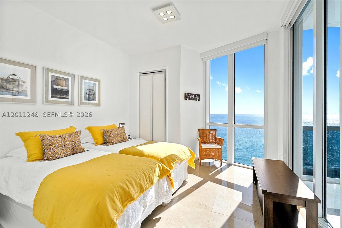 Condo in Sunny Isles Beach, Florida, United States 5 - 17827722