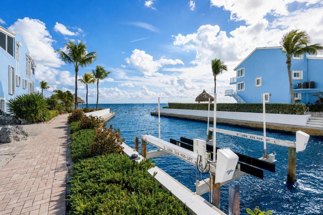 Villa in Key Colony Beach, Florida, United States 3 - 18556050