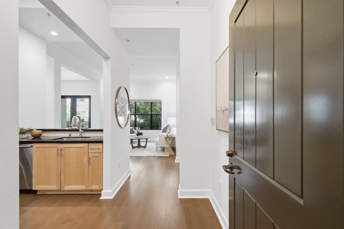 Condo in San Carlos, California, United States 5 - 18556039