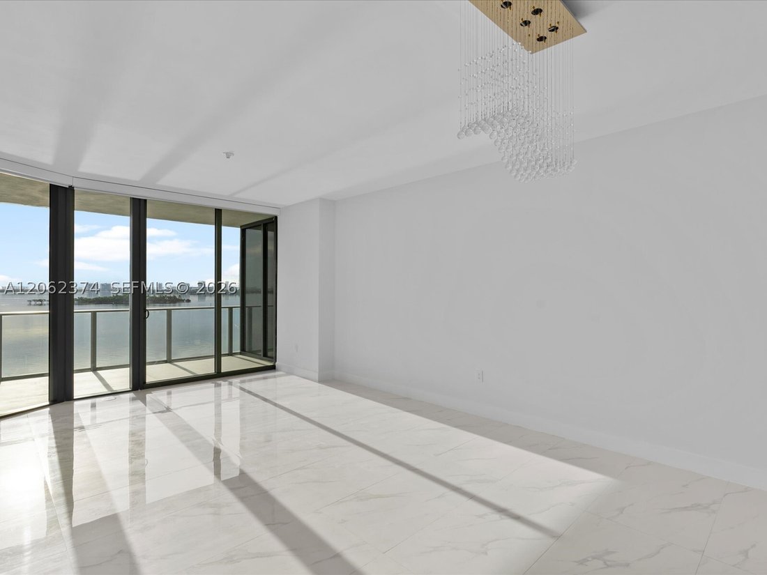 Condo in Miami, Florida, United States 5 - 18556016