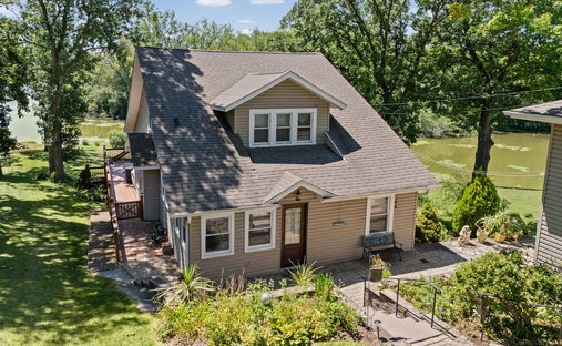 House in Lindenhurst, Illinois, United States 1