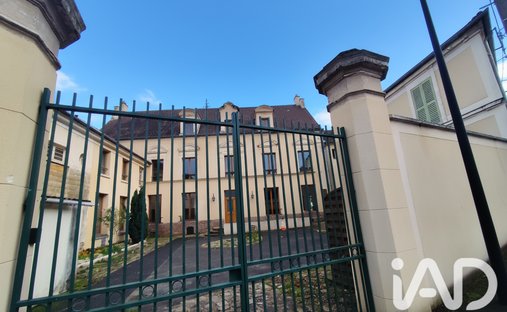 Est, Ecouen, France 1