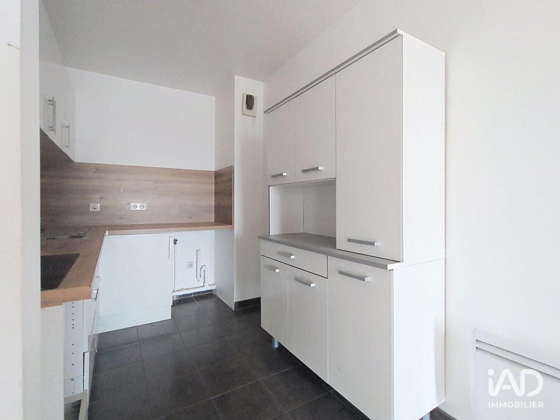 Apartment in La Fontaine-Parc des Sceaux-Croix de Berny-Centre Ville, Antony, France 3 - 18560001