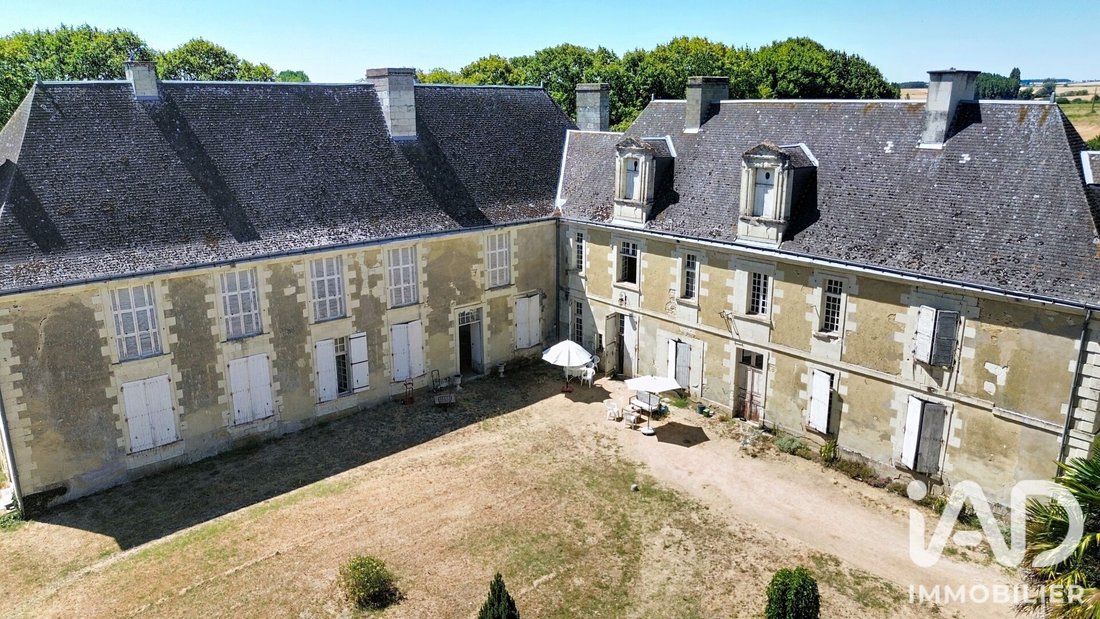 House in Saint-Genest-d'Ambière, Nouvelle-Aquitaine, France 2 - 18559993