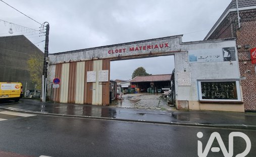 Land in Villeneuve-d'Ascq, Nordfrankreich, Frankreich 1