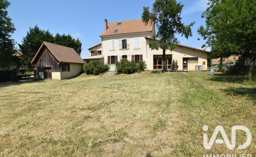 House in Chatel-en-Trieves, Auvergne-Rhône-Alpes, France 1