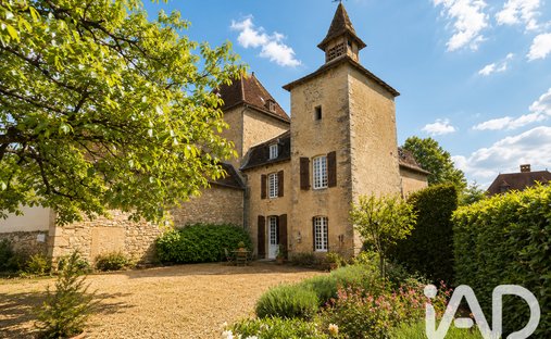 House in Cornac, Occitania, France 1