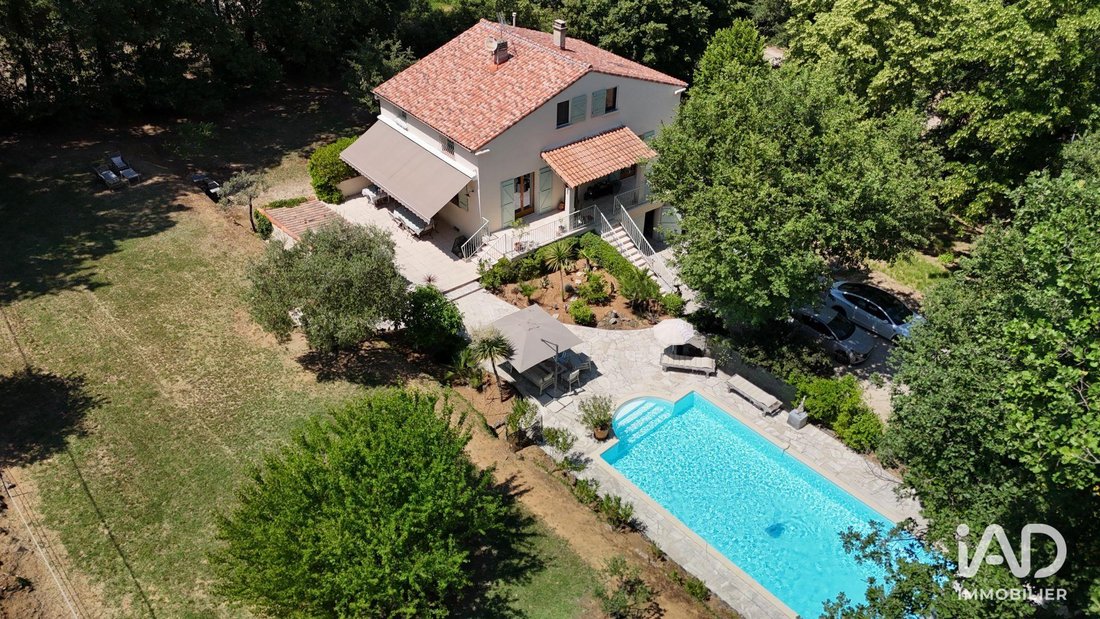 House in Trets, Provence-Alpes-Côte d'Azur, France 1 - 18038667