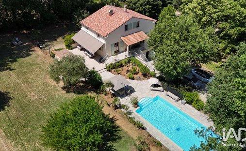 House in Trets, Provence-Alpes-Côte d'Azur, France 1