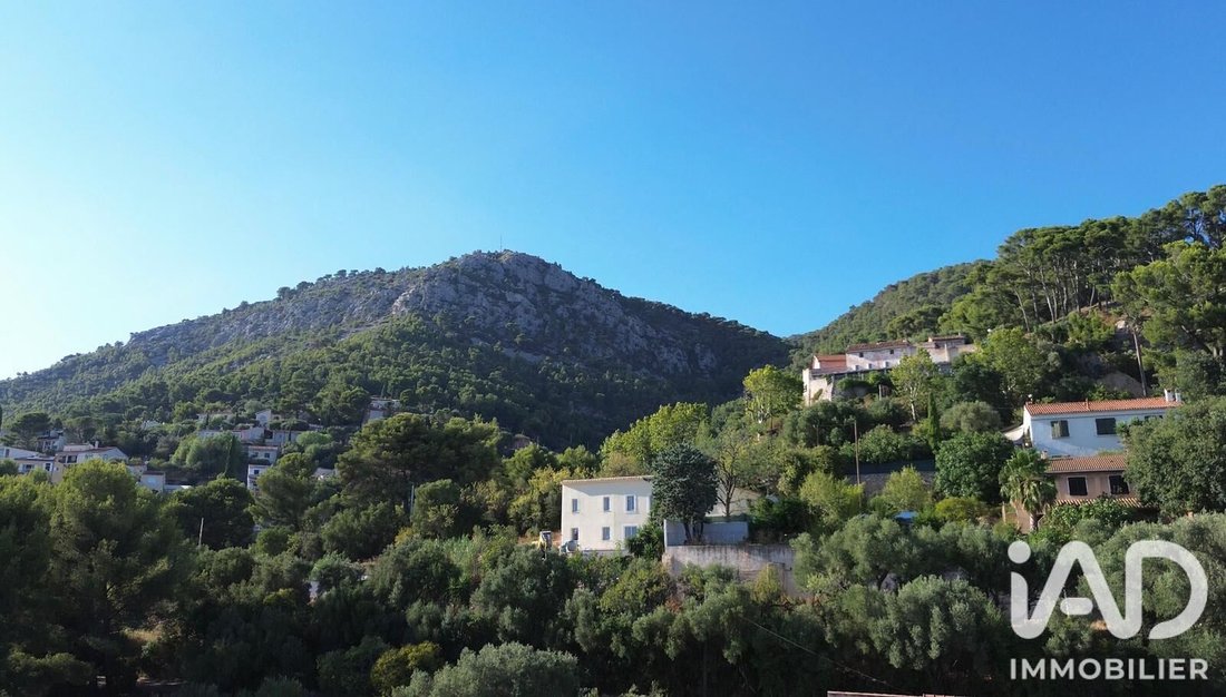 House in Trois Quartiers-Siblas, Toulon, France 2 - 18559983