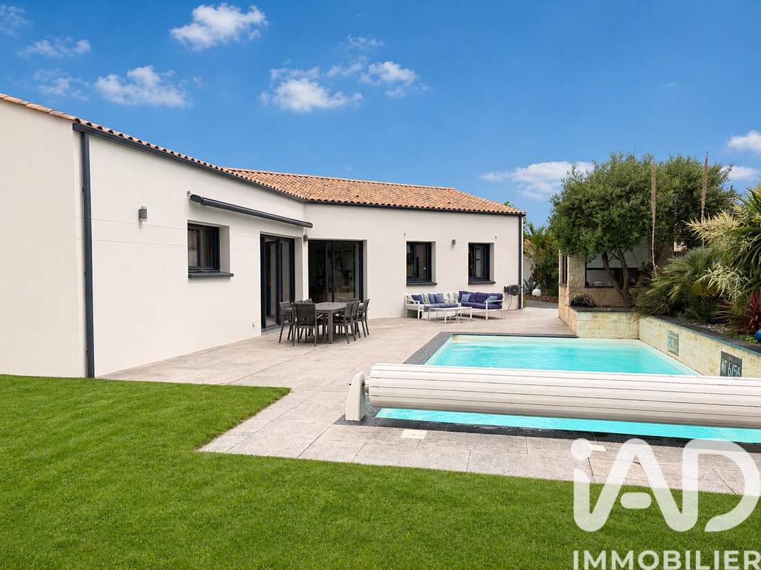 House in Olonne-sur-Mer, Les Sables-d'Olonne, France 1 - 17809625