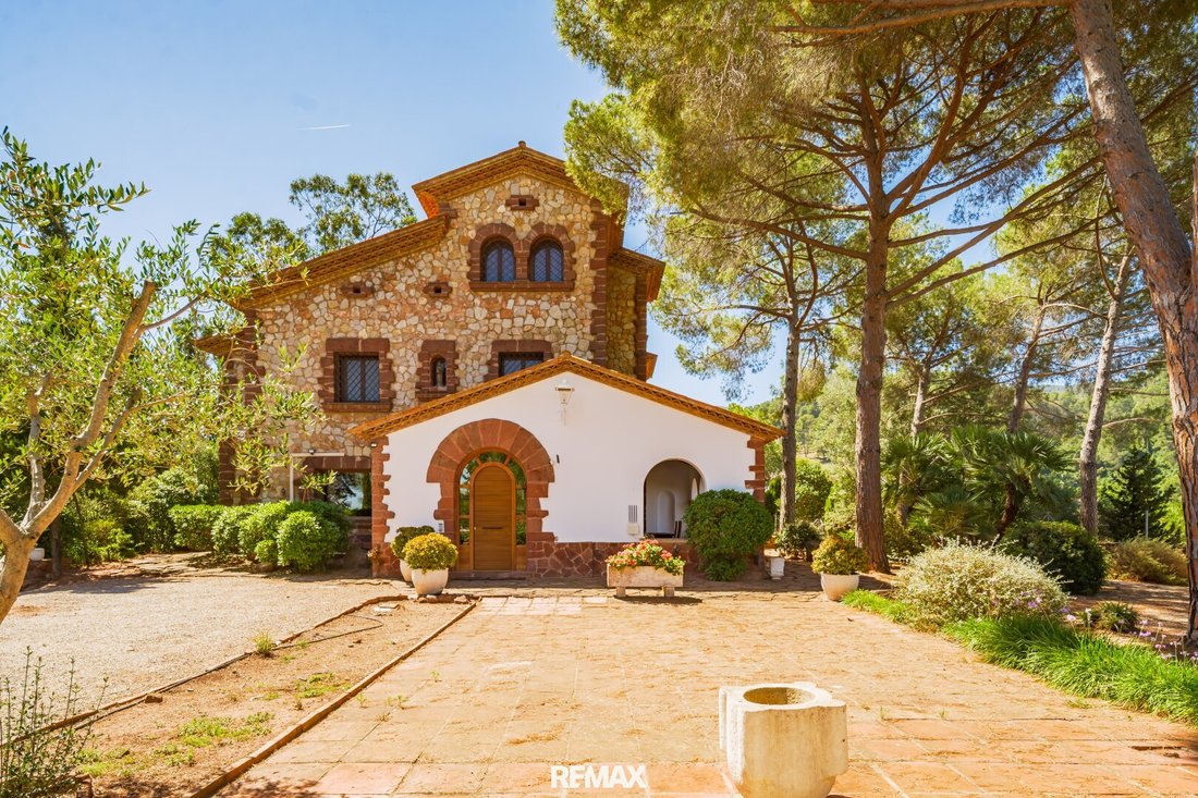 Villa à Castellví de Rosanes, Catalogne, Espagne 1 - 18556109
