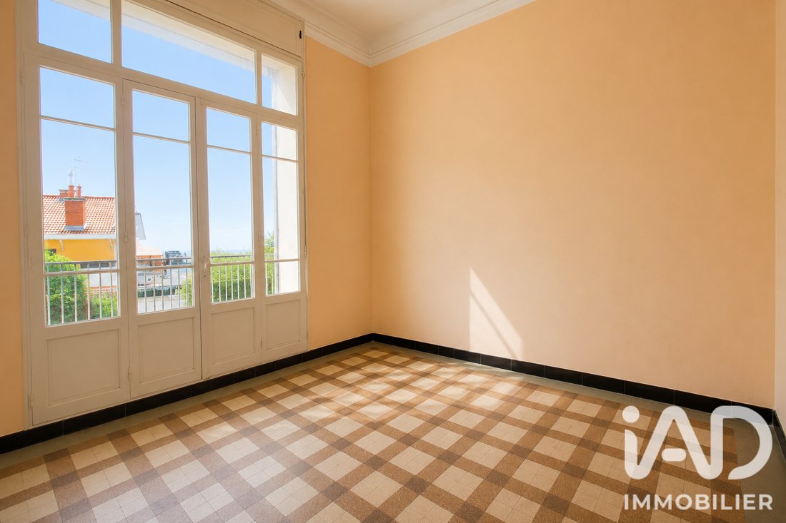 Apartment in Bompard, 7e Arrondissement, Marseille 4 - 18339181