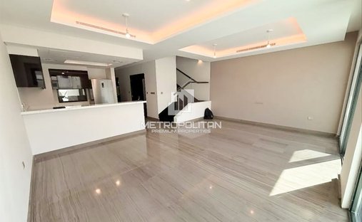 Townhouse in Damac Hills, Dubai, United Arab Emirates 1
