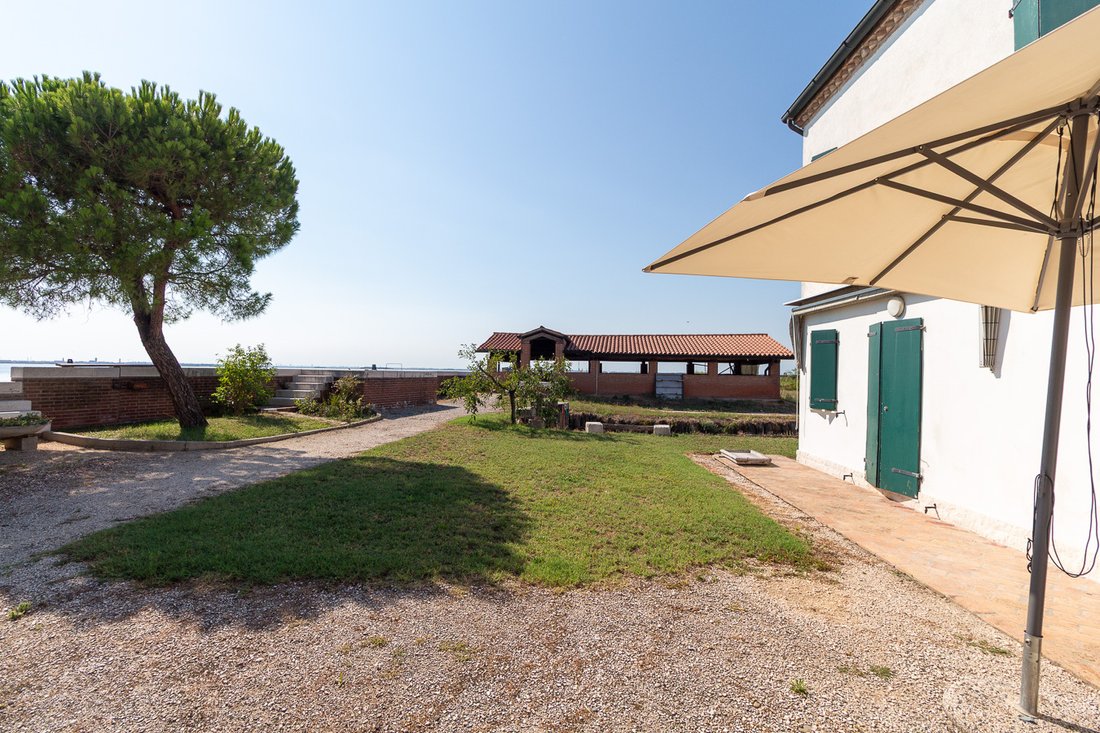 House in Sant'Erasmo, Veneto, Italy 2 - 18488565