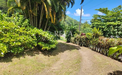 House in Huahine, Leeward Islands, French Polynesia 1