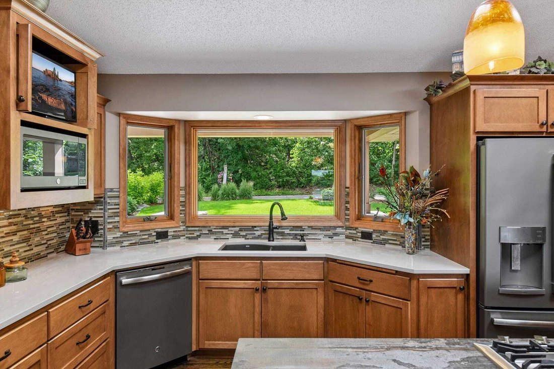 House in Burnsville, Minnesota, United States 5 - 18564570