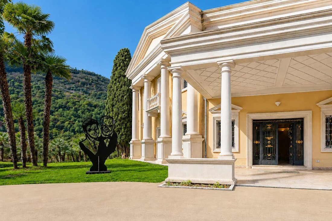 Estate in Gorbio, Provence-Alpes-Côte d'Azur, France 1 - 18559820