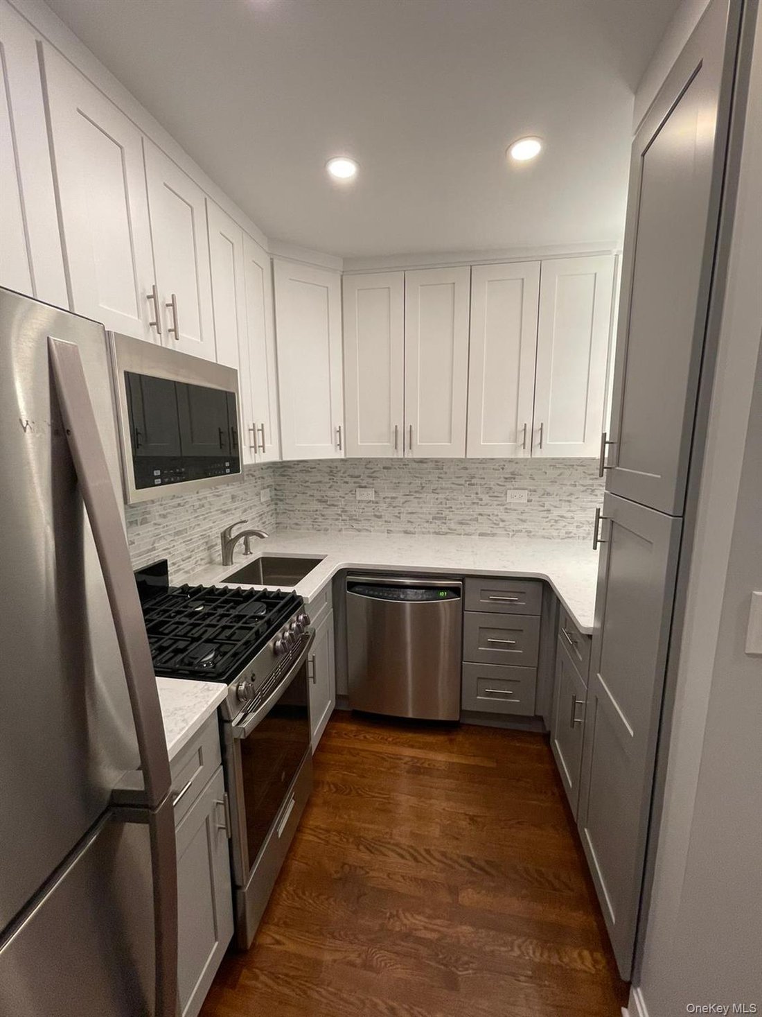 Co Op in New York, New York, United States 2 - 18563075