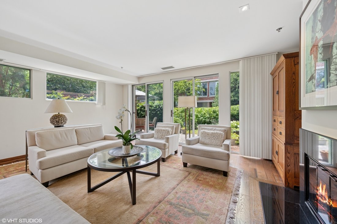 Condo in Winnetka, Illinois, United States 4 - 18566314