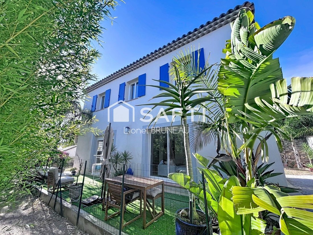 House in Bandol, Provence-Alpes-Côte d'Azur, France 1 - 18566681