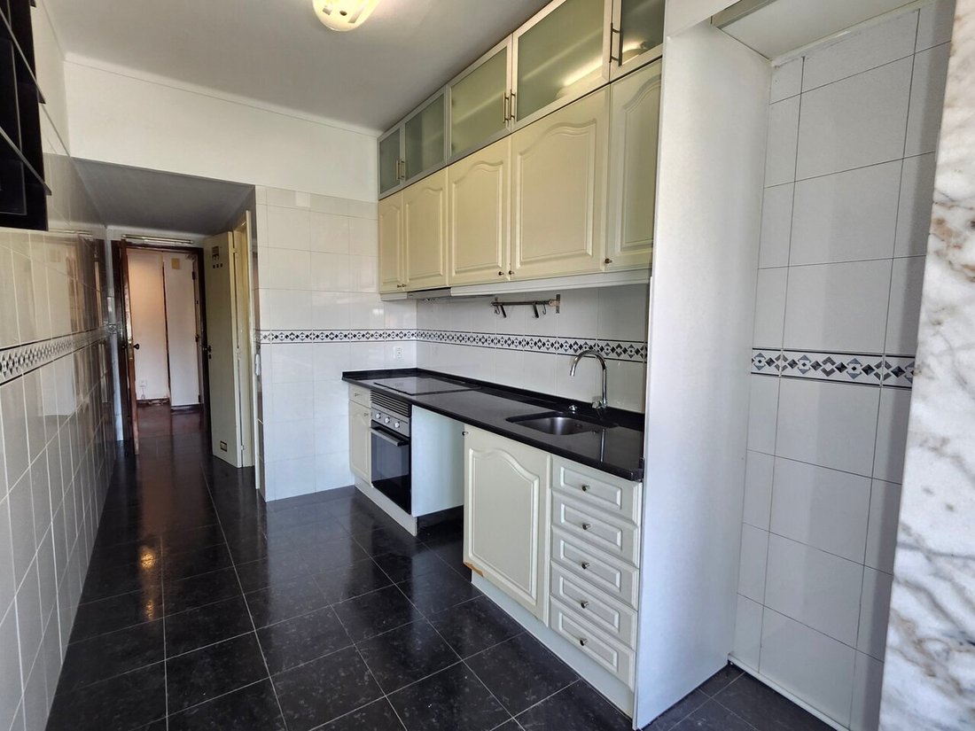 Apartment in Lumiar, Lisbon, Portugal 3 - 18565836