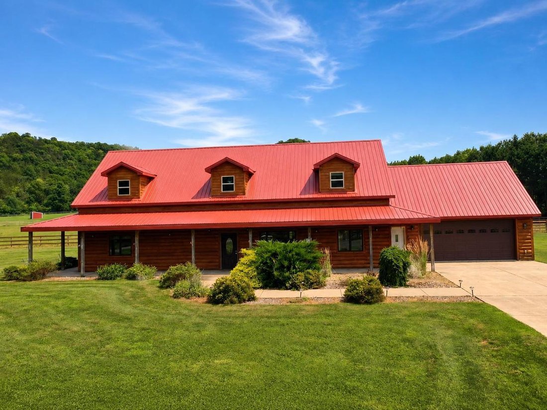 House in Soldiers Grove, Wisconsin, United States 1 - 18558214
