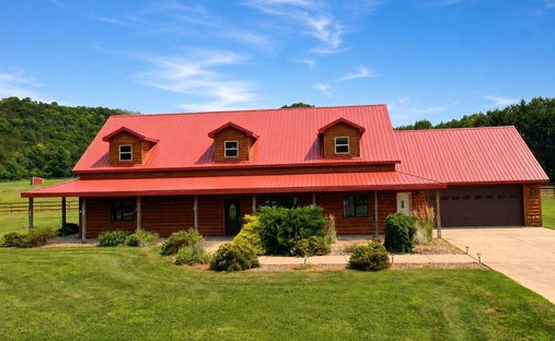 House in Soldiers Grove, Wisconsin, United States 1
