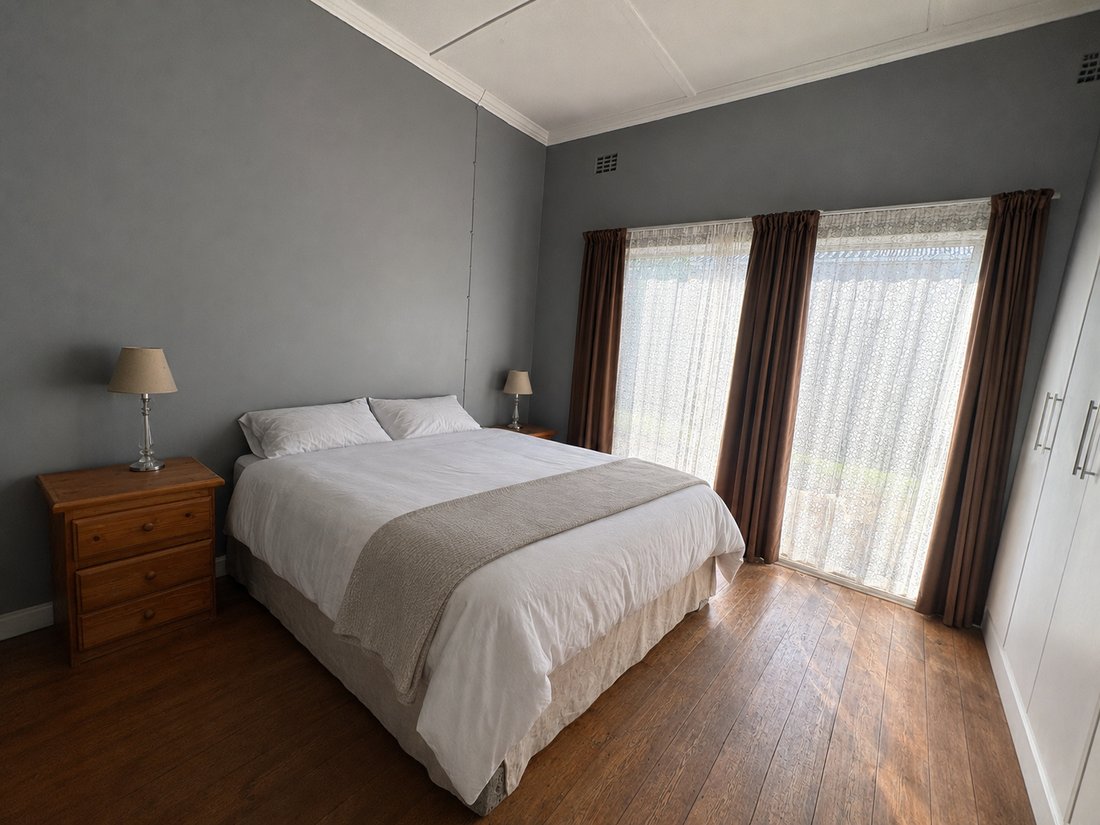 House in Cambridge West, Eastern Cape, South Africa 1 - 18560303