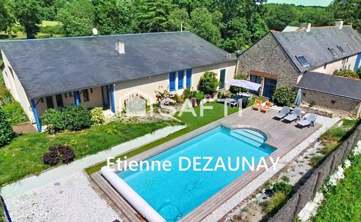 House in Saint-Molf, Pays de la Loire, France 1