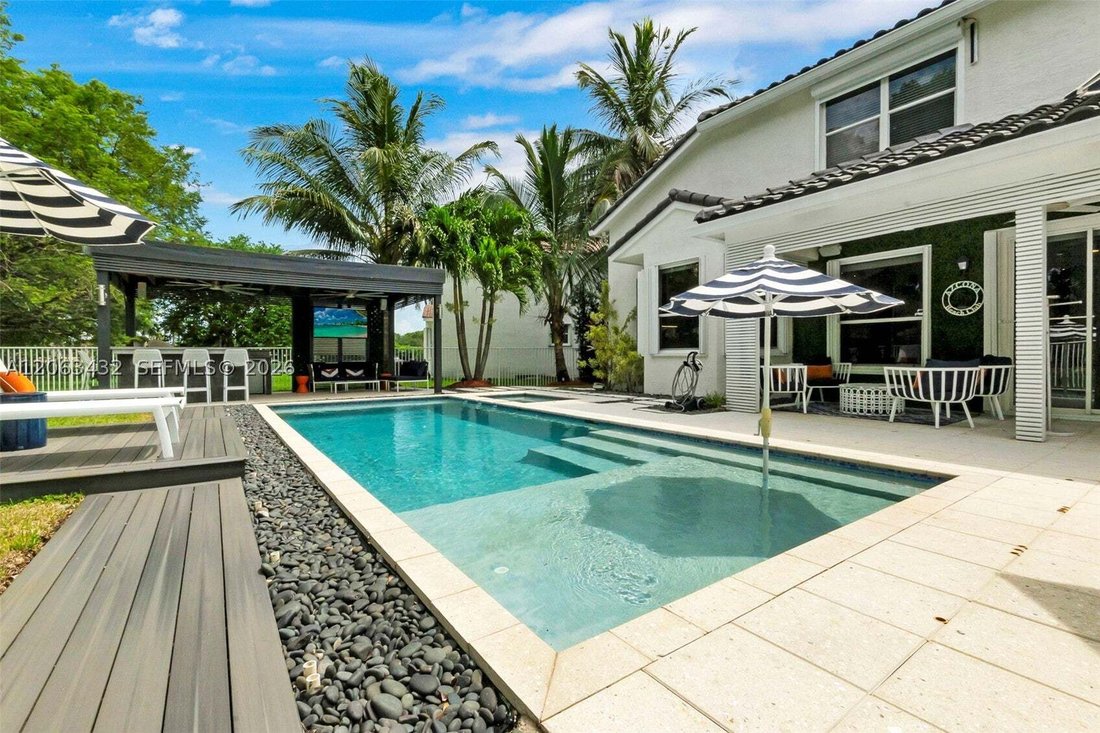 House in Miramar, Florida, United States 5 - 18562016