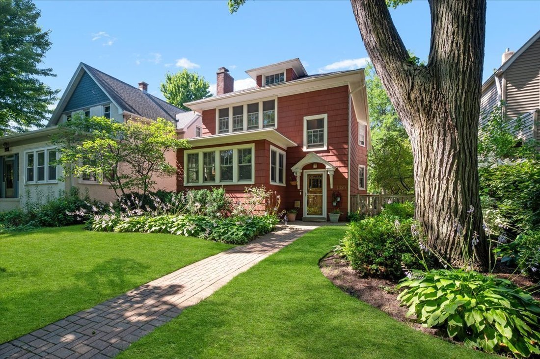 Evanston, Illinois, United States 1 - 18566328