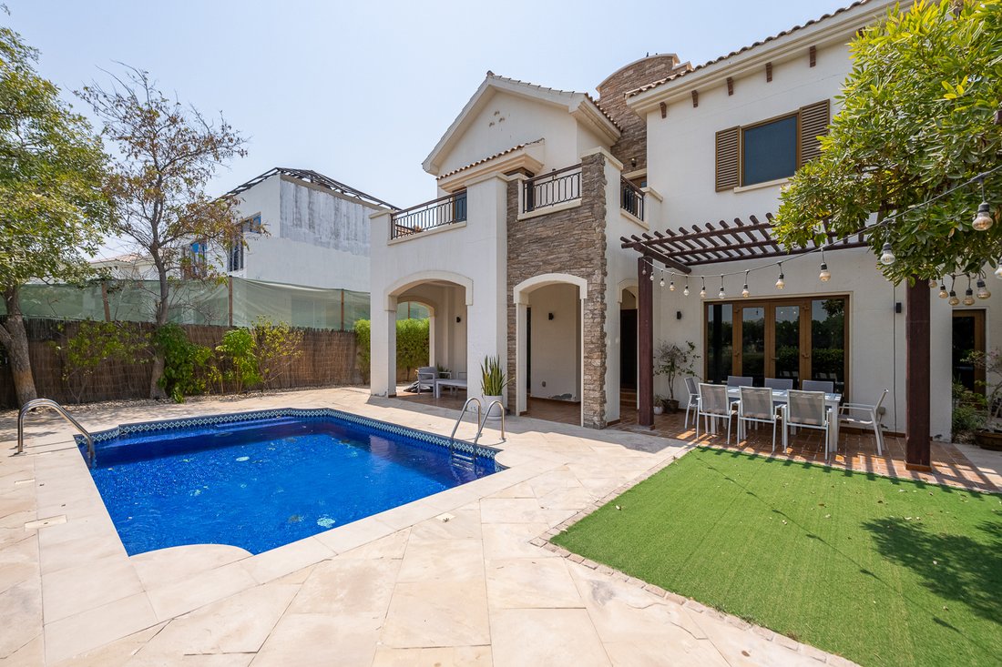 House in Al Wasl, Dubai, United Arab Emirates 2 - 18564162