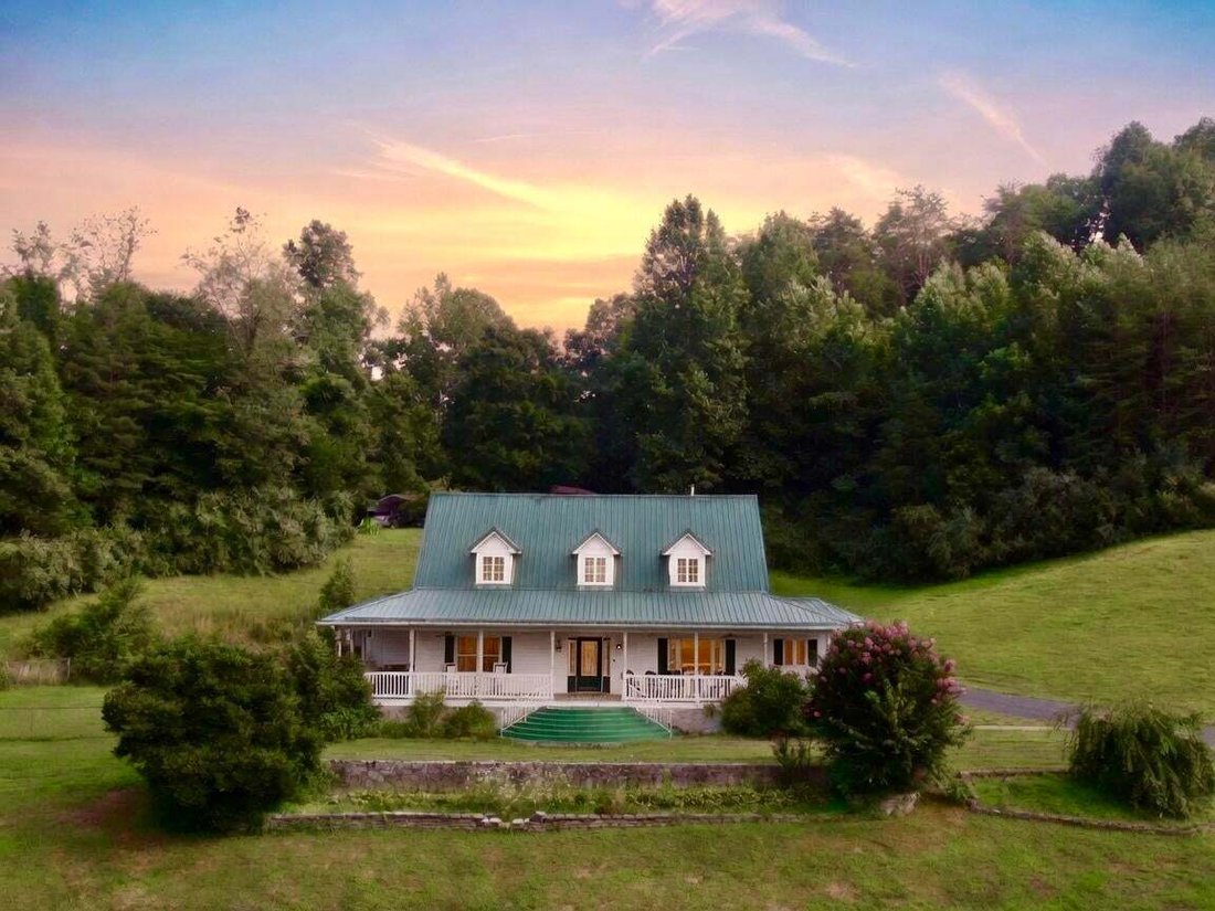 House in Calvin, Kentucky, United States 1 - 18561291