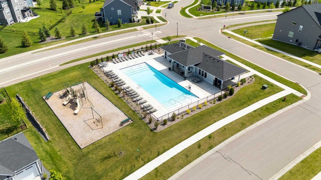 House in Maple Grove, Minnesota, United States 4 - 18564612